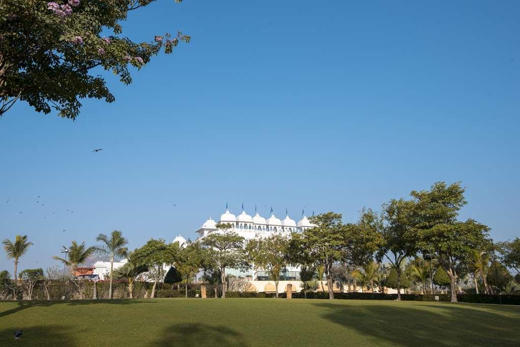 Radisson Blu Udaipur Palace Resort & Spa 外观 照片
